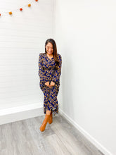 Load image into Gallery viewer, modest V Neck Floral Paisley Print Long Sleeve Dress