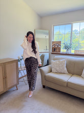 Load image into Gallery viewer, THE STEVIE CENTER SEAM MOCK NECK RELAXED PULLOVER SWEATER