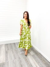 Load image into Gallery viewer, The Nori Drop Shoulder Short Sleeve Woven Print Tiered Midi Dress with Pockets