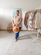 Load image into Gallery viewer, PLUS GRID BUTTON UP TOP