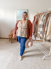 Load image into Gallery viewer, PLUS GRID BUTTON UP TOP