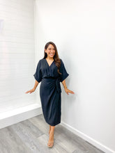 Load image into Gallery viewer, THE CAROLINE DROP SHORT SLEEVE WOVEN SURPLICE WRAP MIDI DRESS
