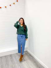 Load image into Gallery viewer, THE BRISTOL EXPOSED SEAM V NECK PULLOVER KNIT SWEATER
