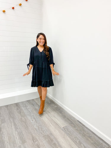 1/2 SLEEVE PINTUCK DETAIL SHORT DRESS WITH POCKETS