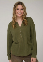 Load image into Gallery viewer, THE PAMELA WASHED RIBBED LONG SLEEVE HENLEY KNIT TOP

