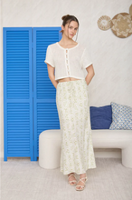 Load image into Gallery viewer, THE KELLY CROCHET BUTTON COVER DETAIL SHORT SLEEVE CARDIGAN
