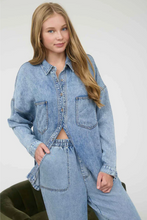 Load image into Gallery viewer, THE JANELLE WASHED CHAMBRAY BUTTON DOWN LONG SLEEVE SHIRT
