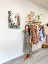 Load image into Gallery viewer, Olive modest Floral Printed Crinkle Pleat Puff Sleeve midi Dress
