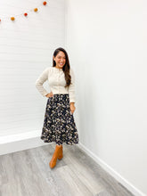 Load image into Gallery viewer, ROUND NECK BUTTON DOWN LONG SLEEVE CARDIGAN
