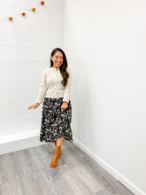 Load image into Gallery viewer, ROUND NECK BUTTON DOWN LONG SLEEVE CARDIGAN
