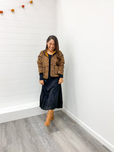 Load image into Gallery viewer, THE SIENNA QUILTED LEOPARD BUTTON DOWN PUFFER JACKET
