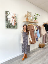 Load image into Gallery viewer, Beige Plus low gauge waffle open cardigan sweater
