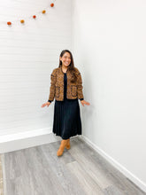 Load image into Gallery viewer, THE SIENNA QUILTED LEOPARD BUTTON DOWN PUFFER JACKET

