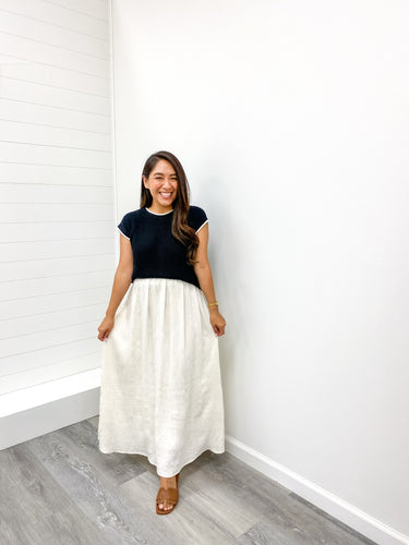 The Betsy Contrast Trim Short Sleeve Knit Sweater Top