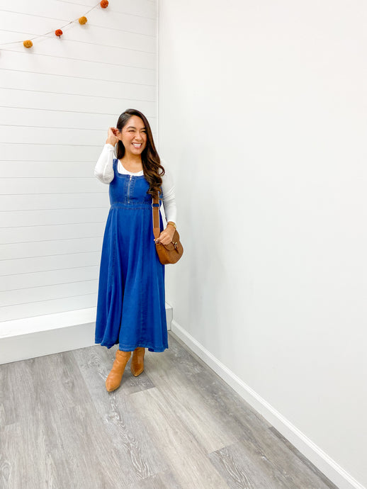 FRONT ZIP SLEEVELESS DENIM MIDI DRESS