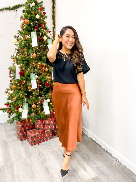  SATIN MIDI SKIRT WITH ELASTIC WAISTBAND AND BACK ZIPPER