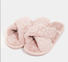 Load image into Gallery viewer, Fuzzy Pearl Faux Fur Slippers
