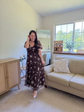 Load image into Gallery viewer, THE SCARLETT FLORAL SWEETHEART SMOCKED PUFF TIERED MIDI DRESS
