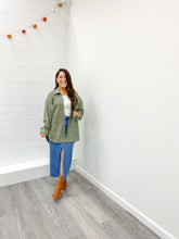 Load image into Gallery viewer, THE ODELIA SOLID BUTTON DOWN SHACKET
