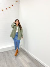 Load image into Gallery viewer, THE ODELIA SOLID BUTTON DOWN SHACKET
