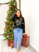 Load image into Gallery viewer, ICE SKATE JACQUARD KNIT PULLOVER SWEATER
