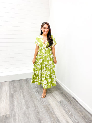 The Nori Drop Shoulder Short Sleeve Woven Print Tiered Midi Dress with Pockets